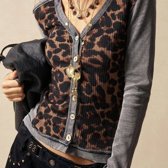 Multicolor Casual Women's V-Neck Long Sleeve Fitted Washed Top - Picture 4 of 7